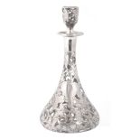 AN EARLY 20th CENTURY AMERICAN SILVER OVERLAID GLASS DECANTER of teardrop form overlaid with