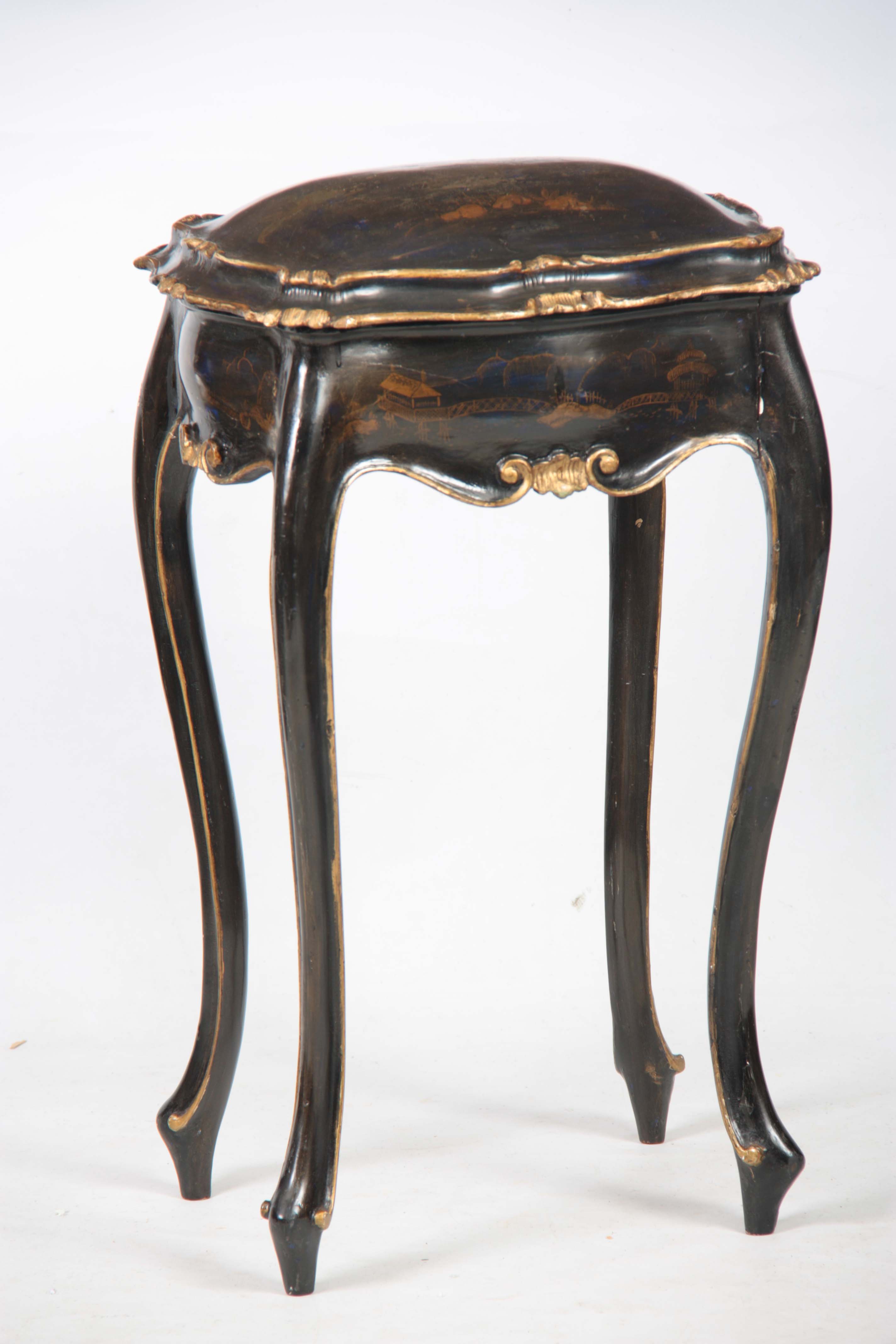 A FRENCH ROCOCO STYLE LACQUERED CHINOISERIE STYLE WORKBOX with hinged lid; standing on shaped legs - Image 2 of 15