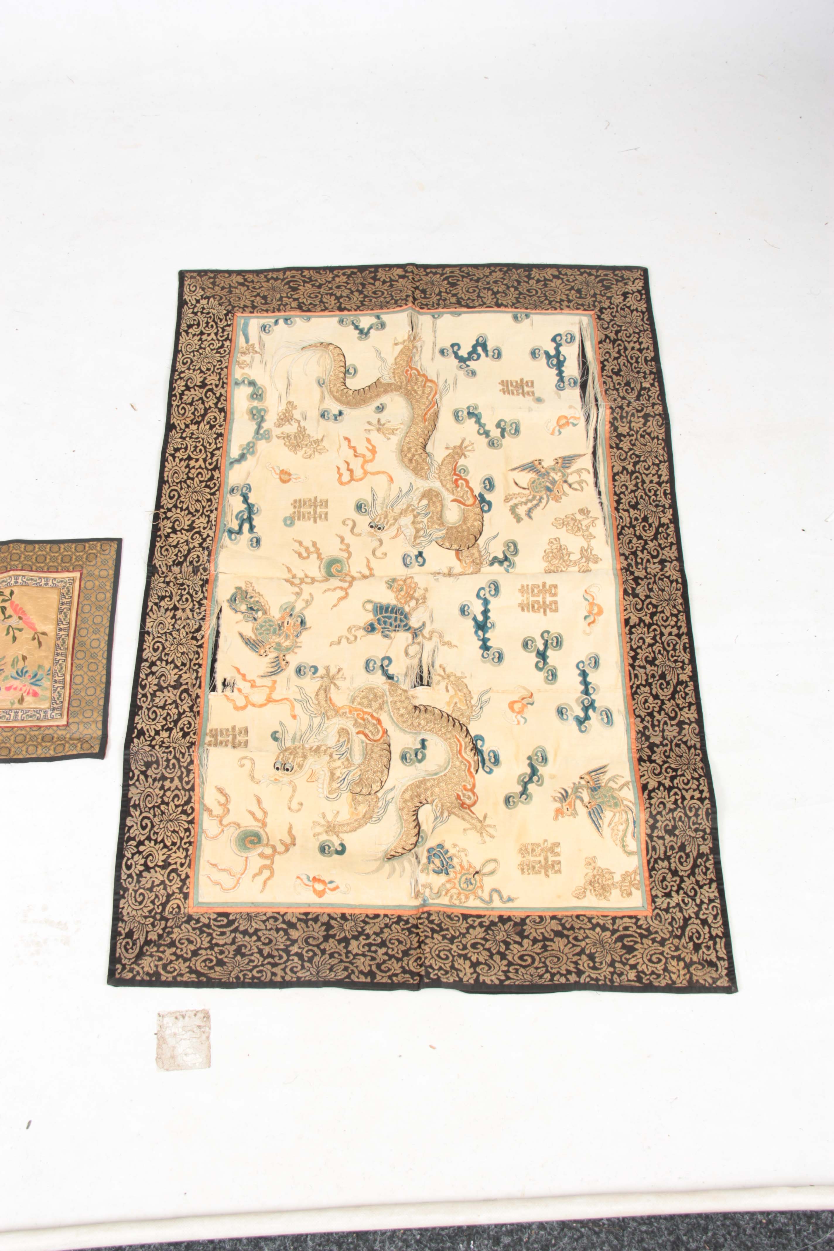 AN 18TH /19TH CENTURY CHINESE EMBROIDERED SILK WORK PANEL worked in gold braid and coloured silk - Image 6 of 12