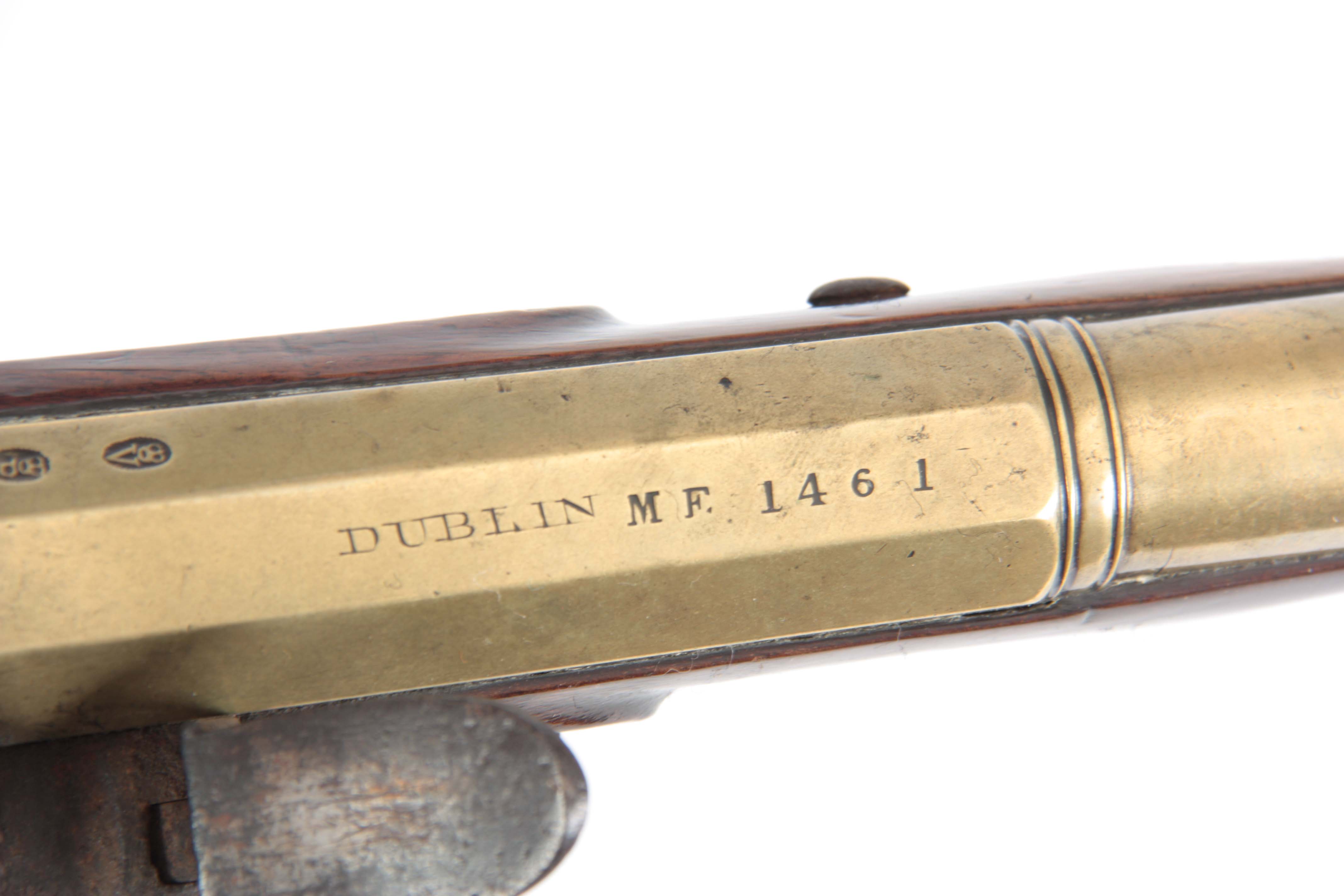 HUTCHINSON, DUBLIN. A 19th CENTURY IRISH BRASS BARREL BLUNDERBUSS the barrel stamped Dublin MF - Image 10 of 11