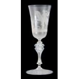 A FINE 20TH CENTURY DRINKING GLASS with fluted bowl engraved with a Gentleman on horseback slaying a