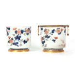 A PAIR OF 18TH CENTURY CHINESE IMARI PATTERN ICE P