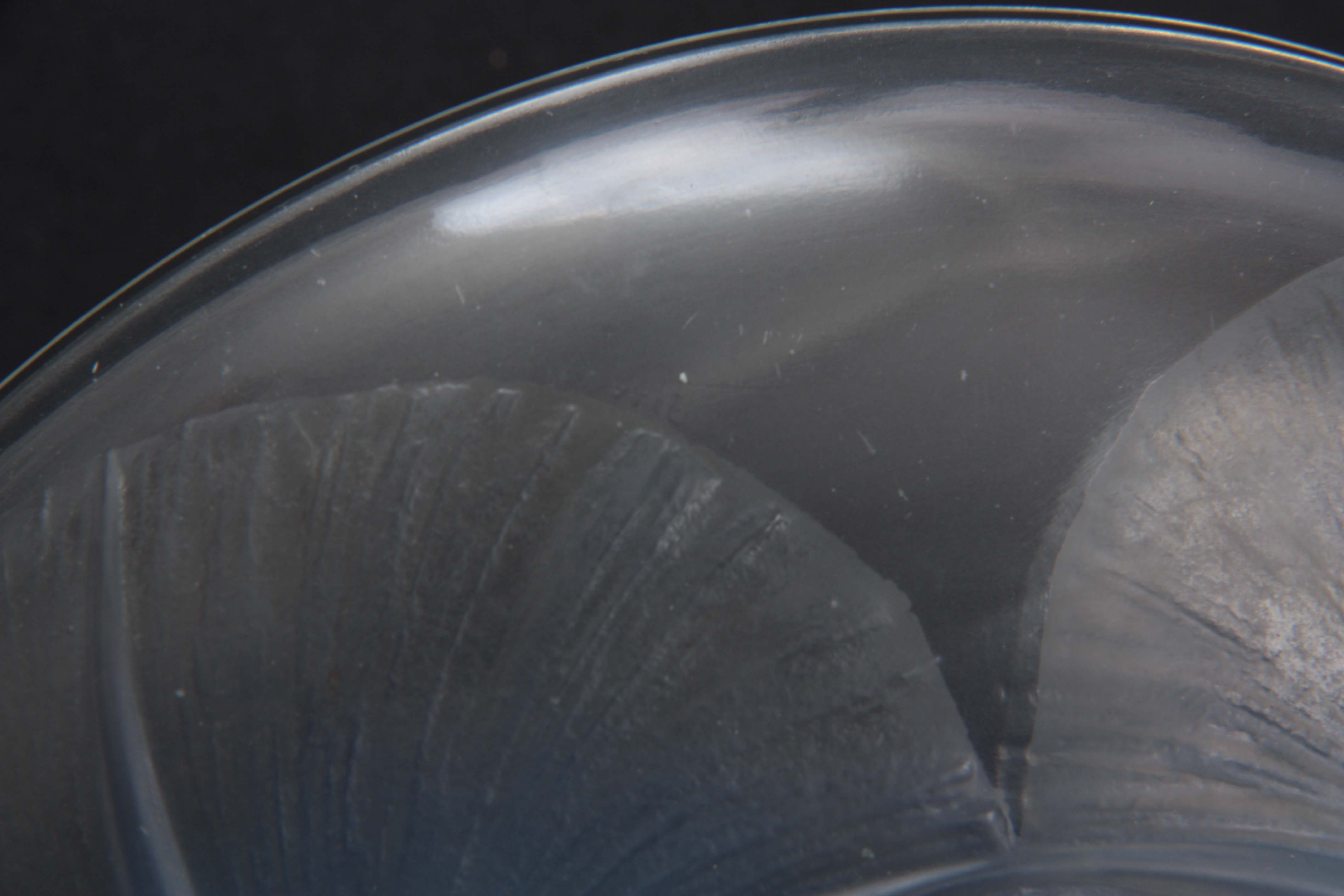 A R LALIQUE VOLUBILIS OPALESCENT GLASS DISH having Lily designs to the centre, signed with impressed - Image 8 of 10