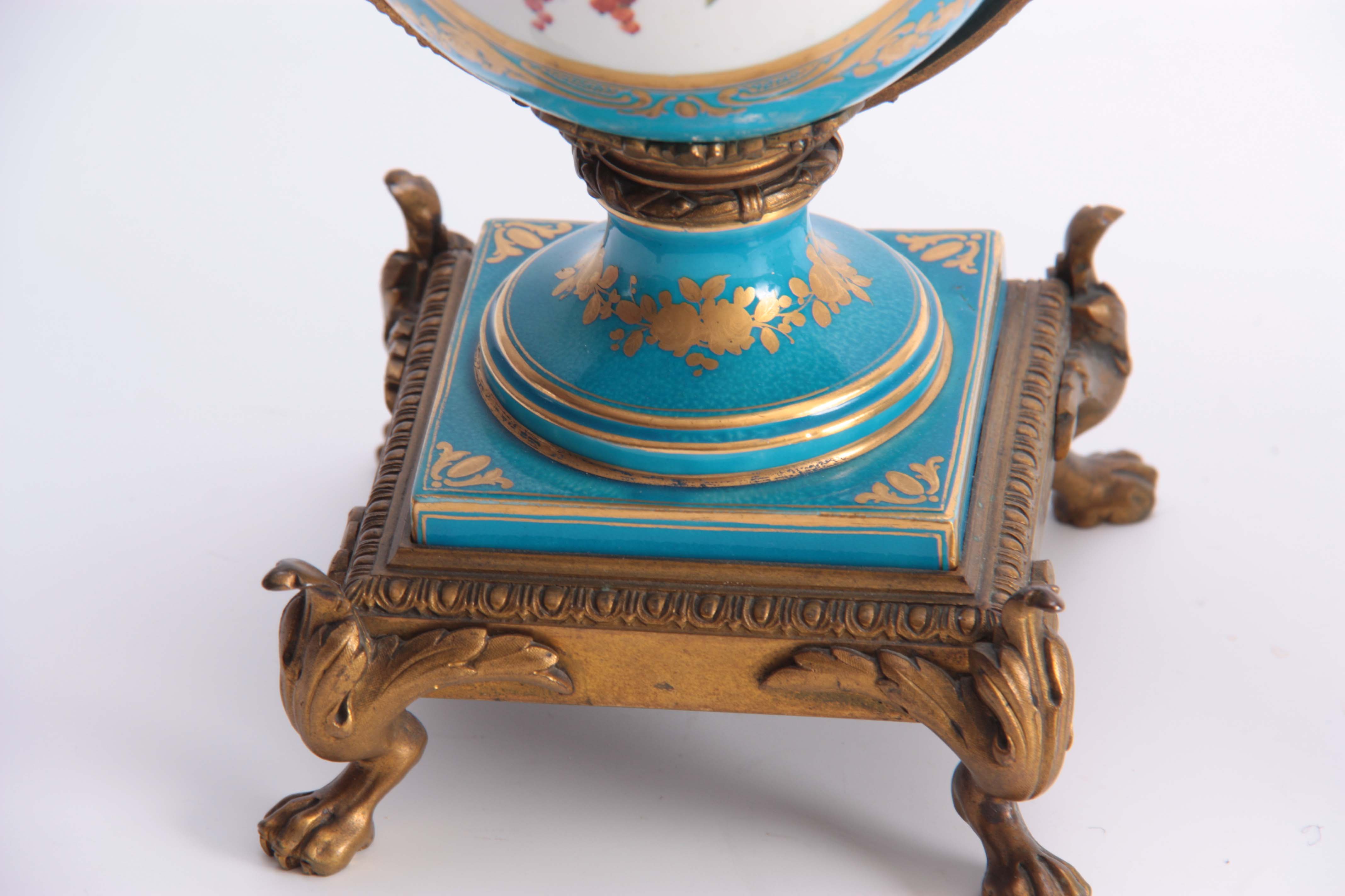 A PAIR OF 19TH CENTURY FRENCH ORMOLU MOUNTED SEVRE - Image 4 of 8