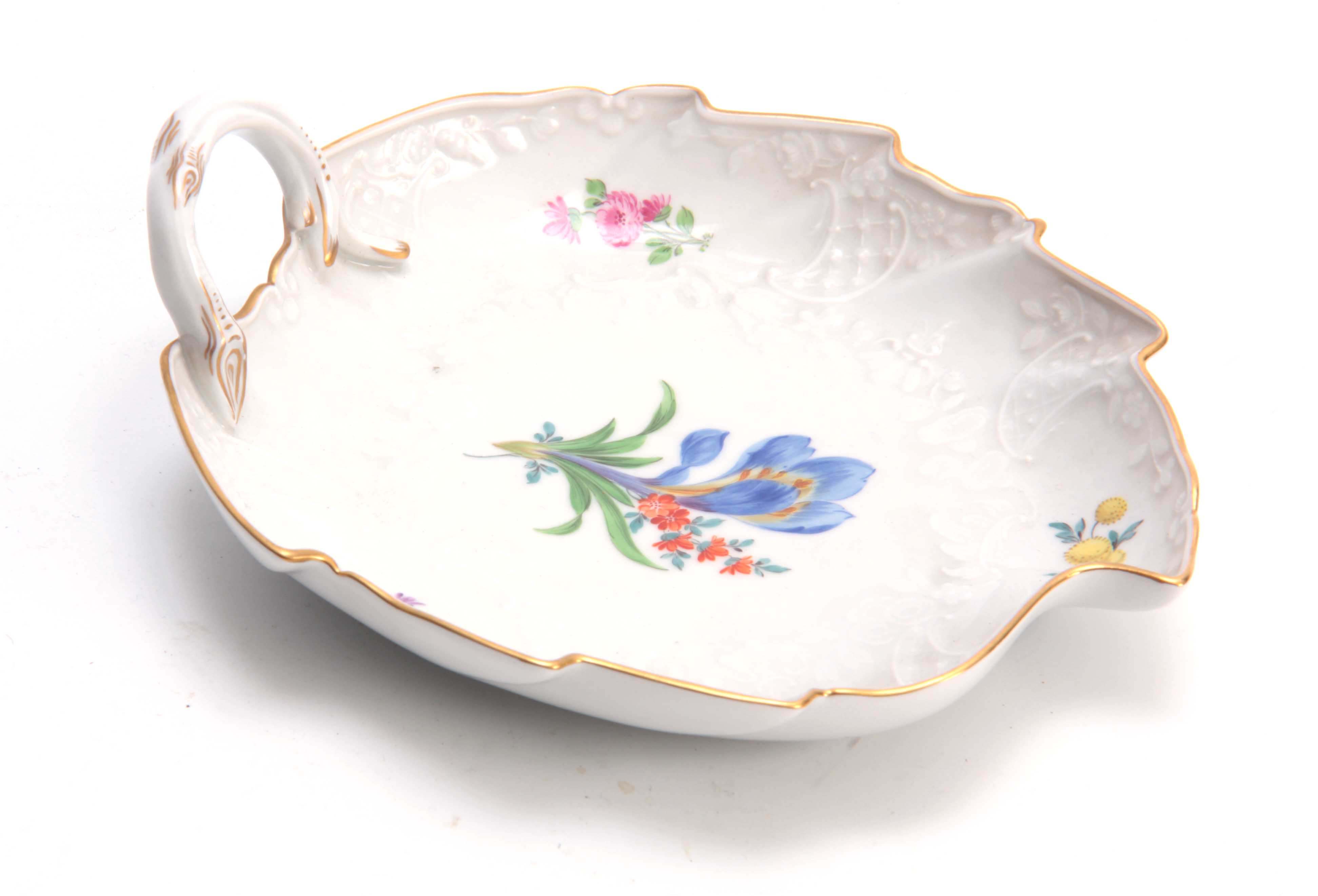 A 19TH CENTURY MEISSEN LEAF SHAPED DISH decorated