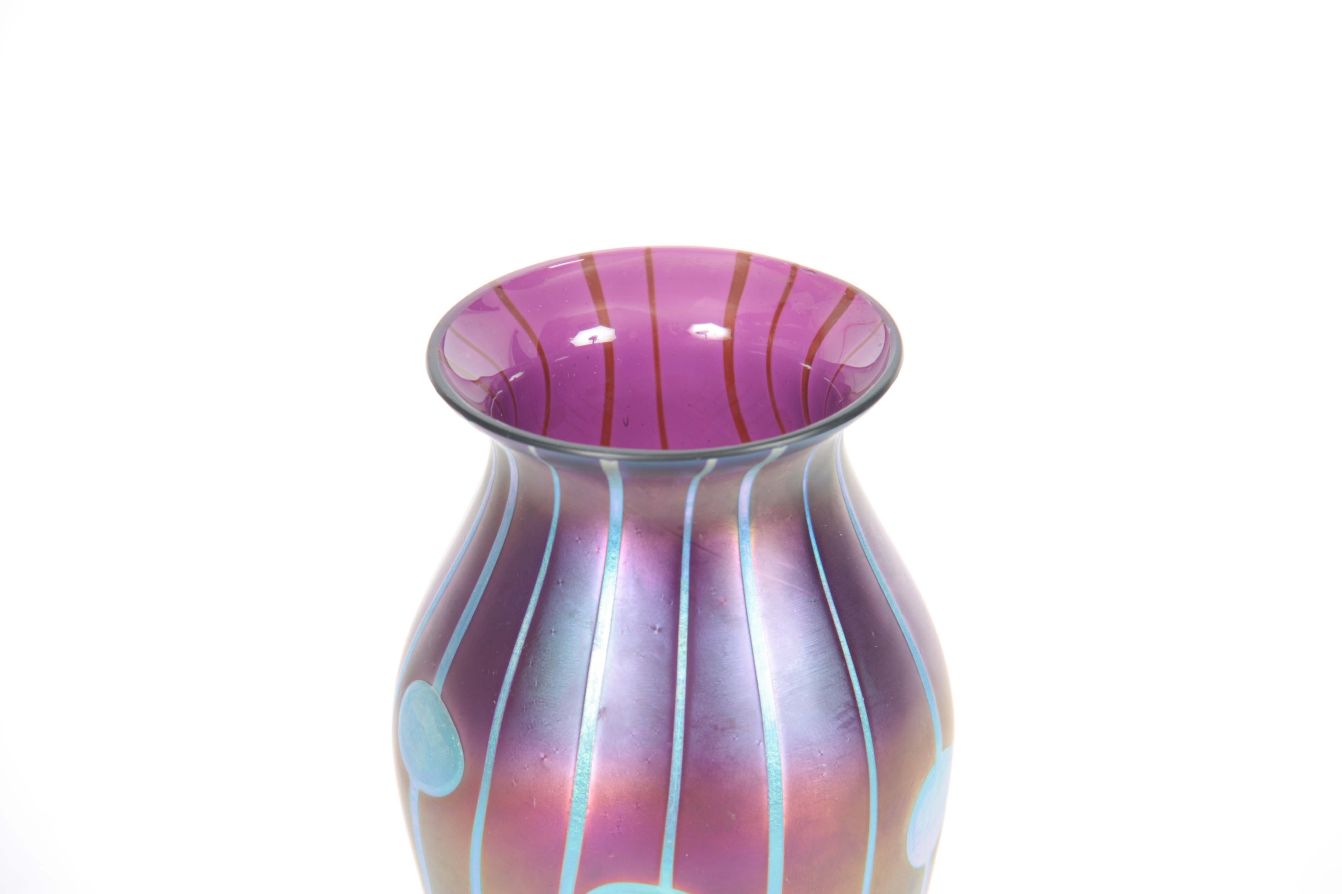 AN EARLY 20th CENTURY AUSTRIAN LOETZ IRIDESCENT GLASS VASE with stripes and spots decoration, - Image 2 of 4