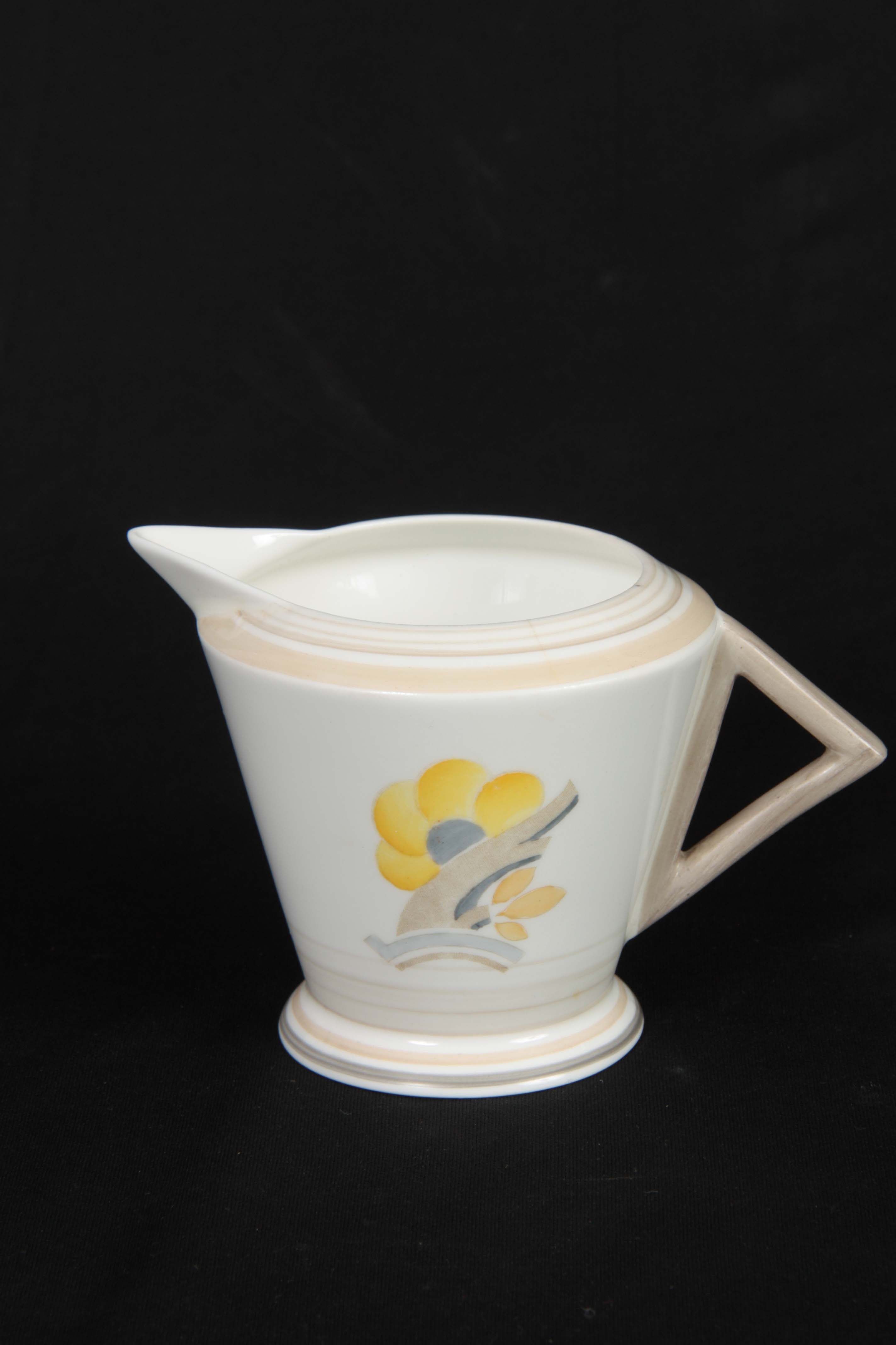 AN ART DECO PORCELAIN TEA SET with painted floral decoration - Image 13 of 16