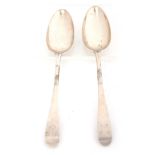 A PAIR OF GEORGE III SCOTTISH SILVER SERVING SPOONS 22cm long, 150g - Glasgow, circa 1775