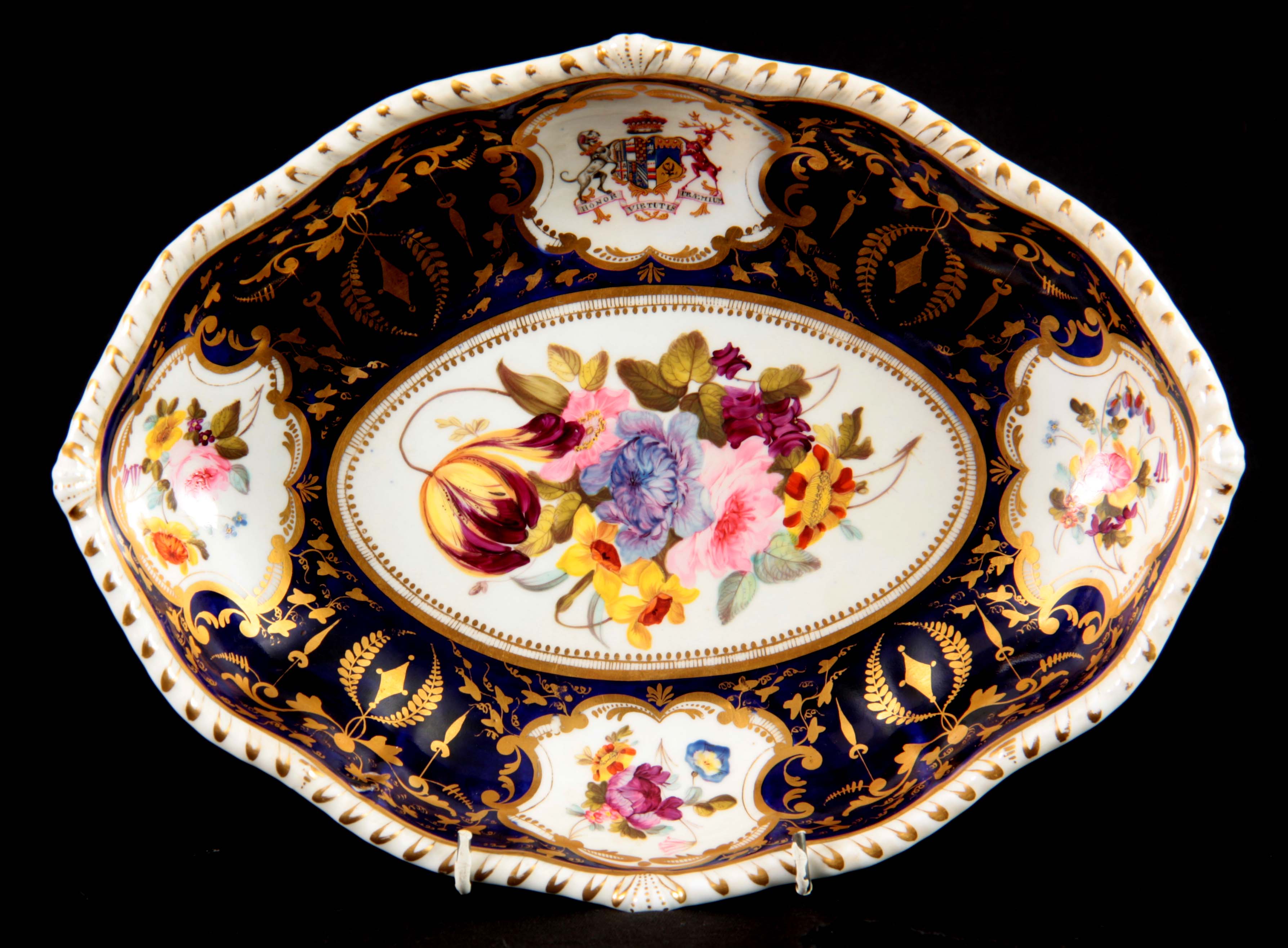 A BLOOR DERBY 'EARL FERRERS' SHAPED OVAL DESSERT DISH white ground with gilt feather edged scalloped