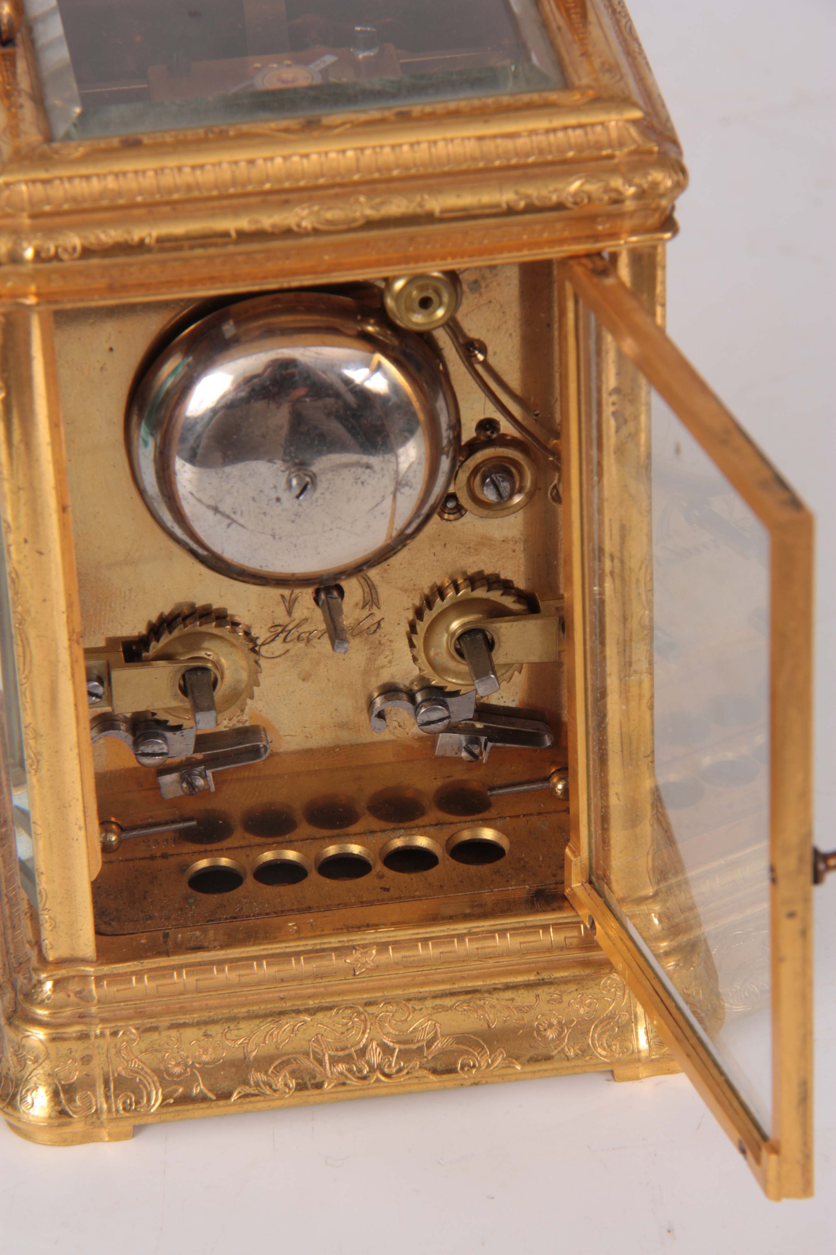 A 19TH CENTURY FRENCH GILT BRASS ENGRAVED GORGE CASE CARRIAGE CLOCK REPEATER with folding handle and - Image 6 of 7