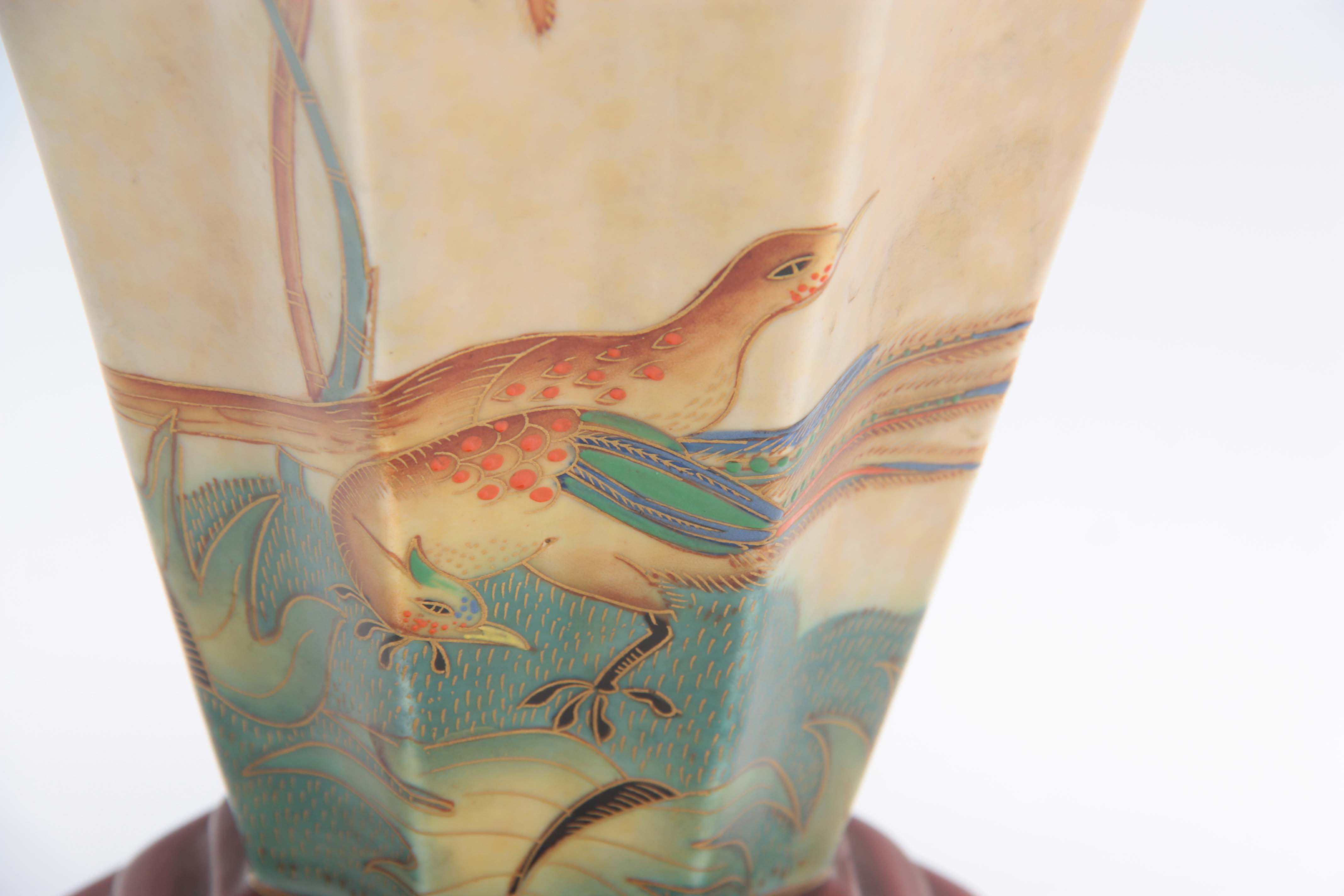 A CROWN DEVON FLARED STEPPED FOOTED VASE decorated Oriental bird and draping flowering leaf work - Image 3 of 4