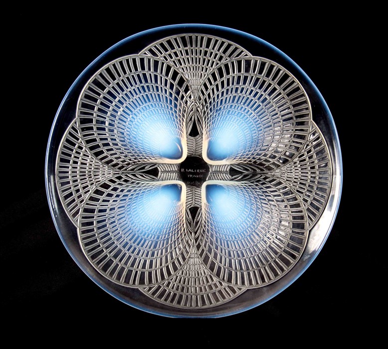 AN R LALIQUE FRANCE COQUILLES CLEAR AND OPALESCENT SHALLOW GLASS DISH 26.5cm diameter - wheel - Image 2 of 9