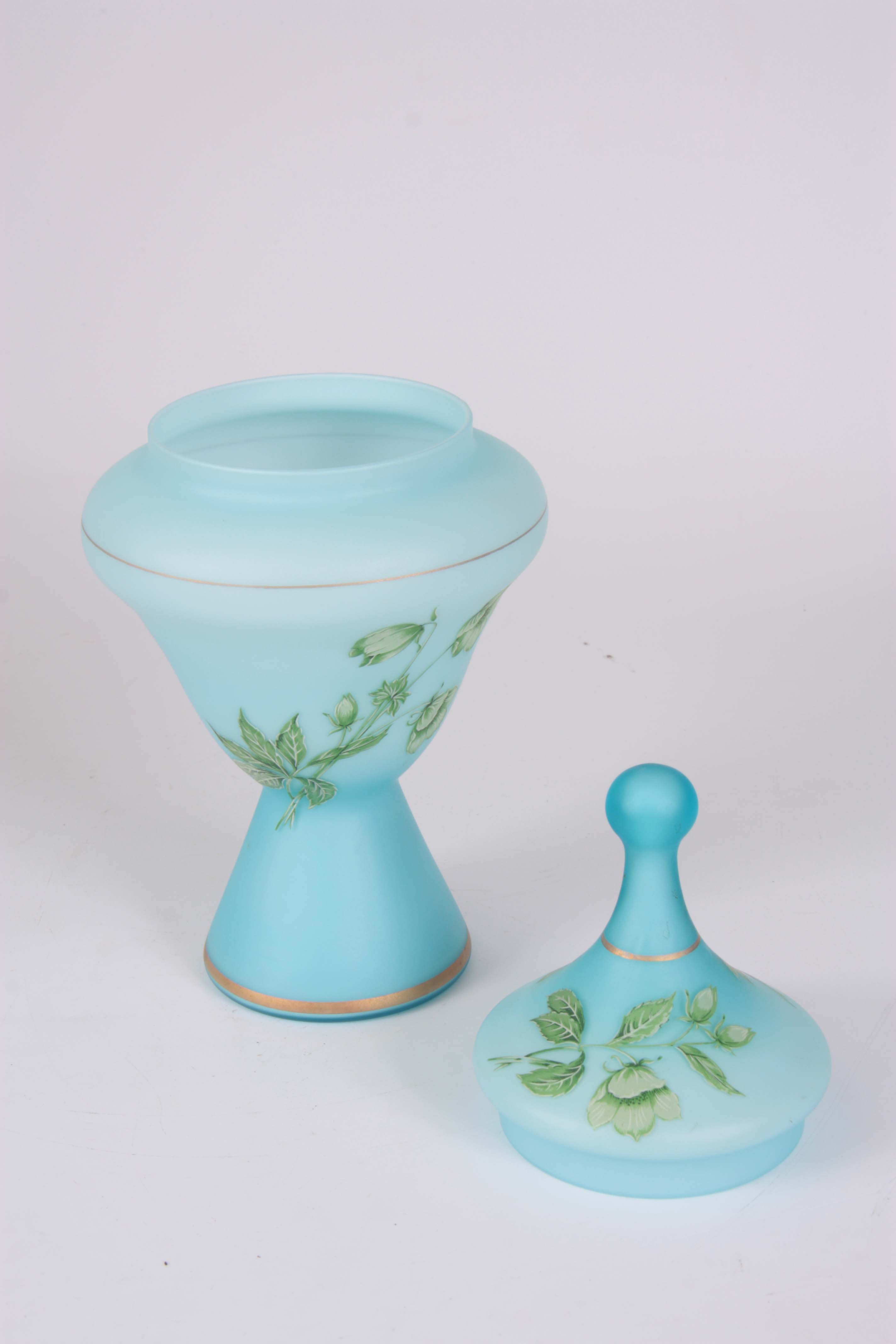 A 19TH CENTURY BLUE GLASS AND OVERLAID ENAMEL VASE AND COVER with floral decoration 28.5cm high - Image 4 of 5