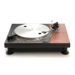 A TECHNICS DIRECT DRIVE PLAYER SYSTEM SL-110 TURNTABLE