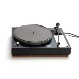 A THORENS TD 160 MK2 TURNTABLE