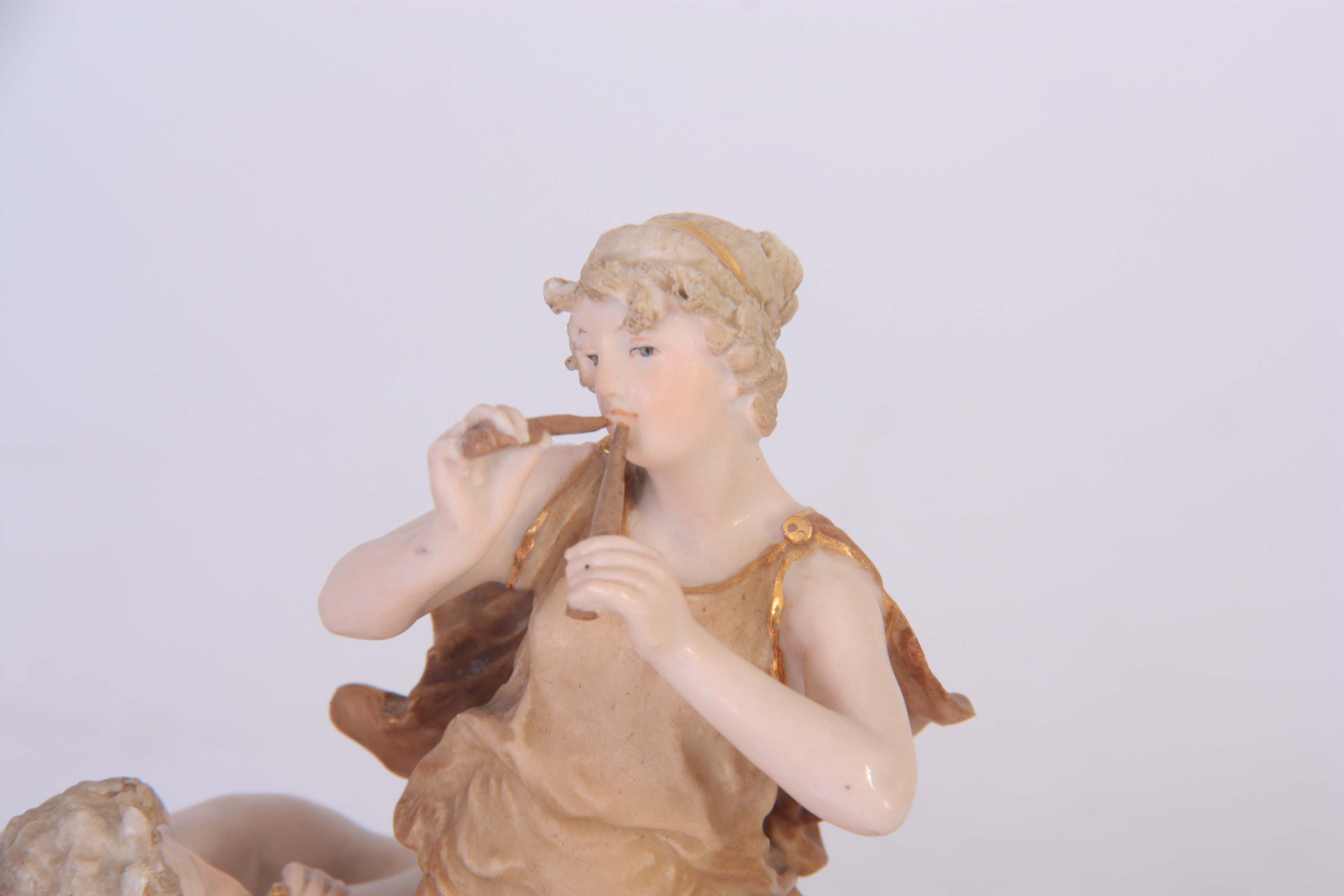 A LATE 19TH CENTURY TURN, VIENNA PORCELAIN FIGURE GROUP finely modelled as a standing lady and - Image 2 of 5