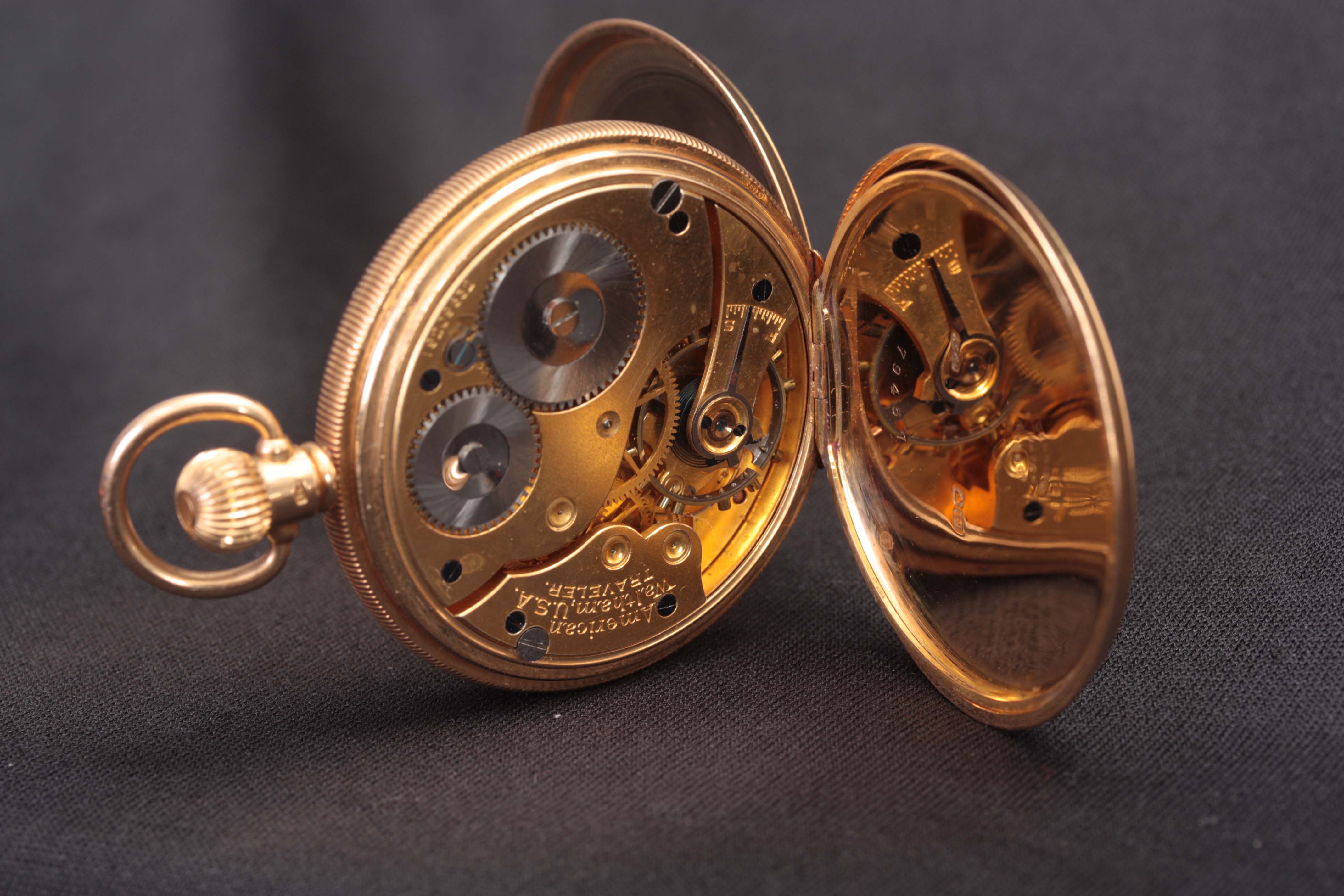 WALTHAM. AN EARLY 20TH CENTURY 18CT GOLD FULL HUNTER POCKET WATCH the engine turned case opening - Image 7 of 14