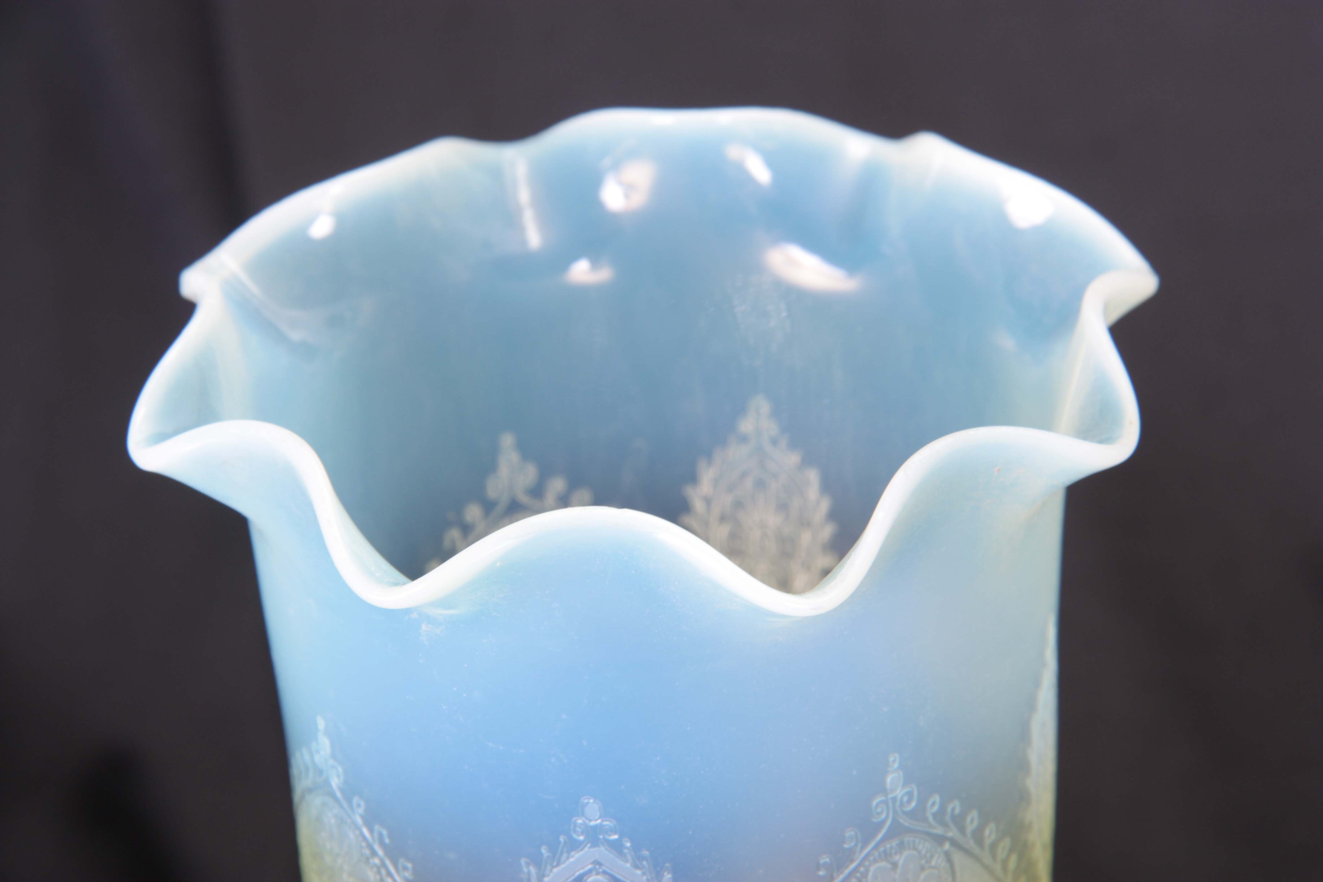 A 20TH CENTURY VASELINE GLASS HANGING SHADE of tapered form with scalloped rim and acid etched - Image 5 of 6