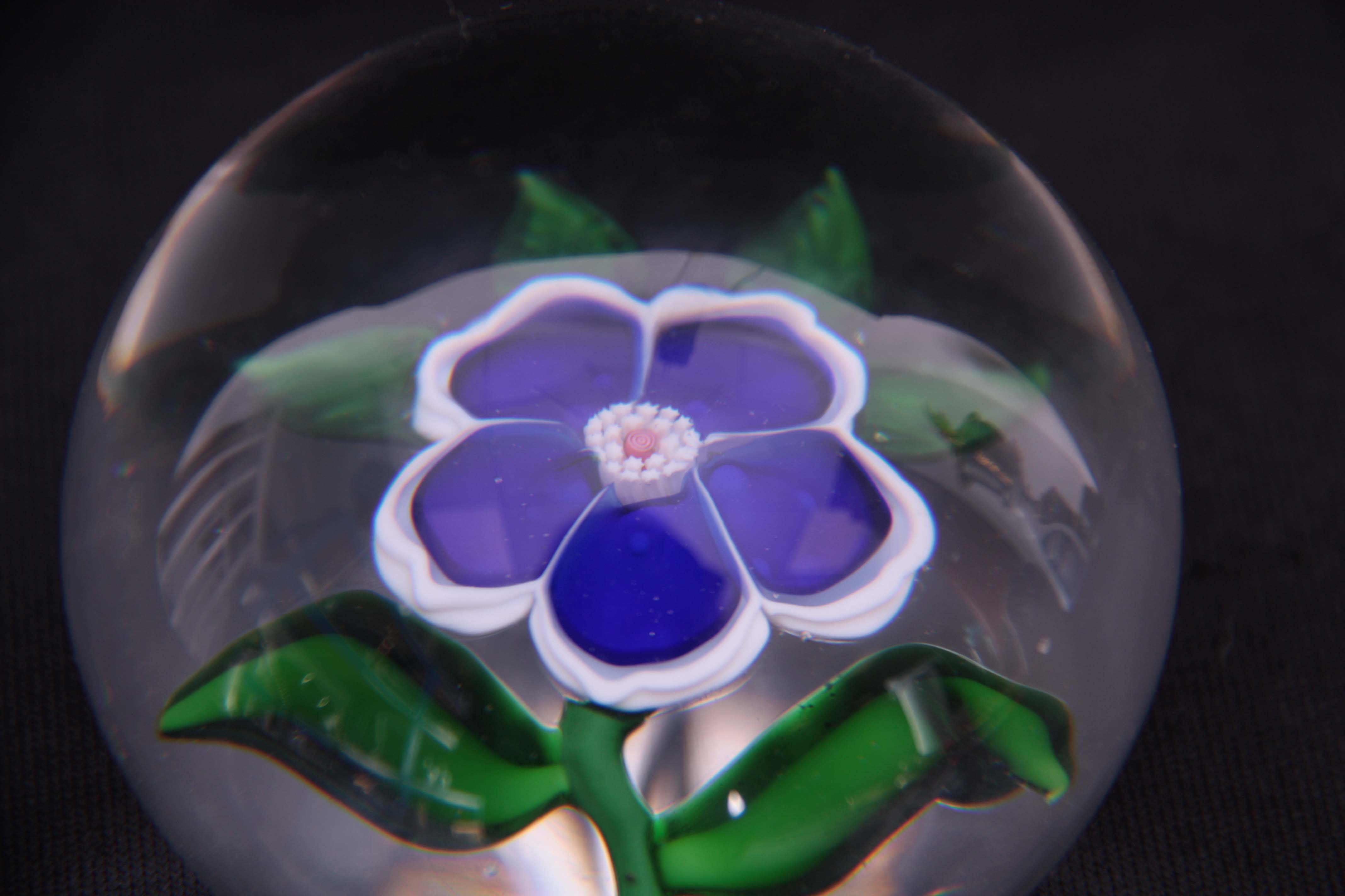 A 19TH CENTURY BACCARAT BLUE PANSY SPRAY PAPERWEIGHT with star cut base 6cm diameter - Image 2 of 3