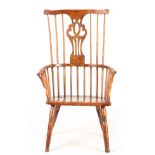 AN EARLY 19TH CENTURY ELM THAMES VALLEY WINDSOR CHAIR with shaped top rail and pierced back splat
