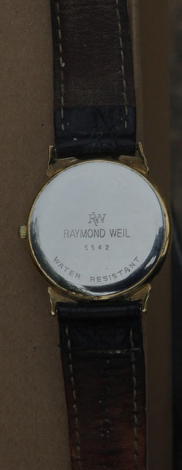 Raymond Weil 18k Gold Plated Mens Watch Model 5542. Raymond Weil model 5542 gold plated Swiss - Image 2 of 3