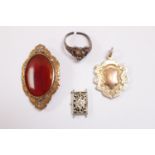 Ladies 9ct White Gold Bracelet clasp of Pierced form 4.4g, Edwardian Silver Fob, Silver Lion