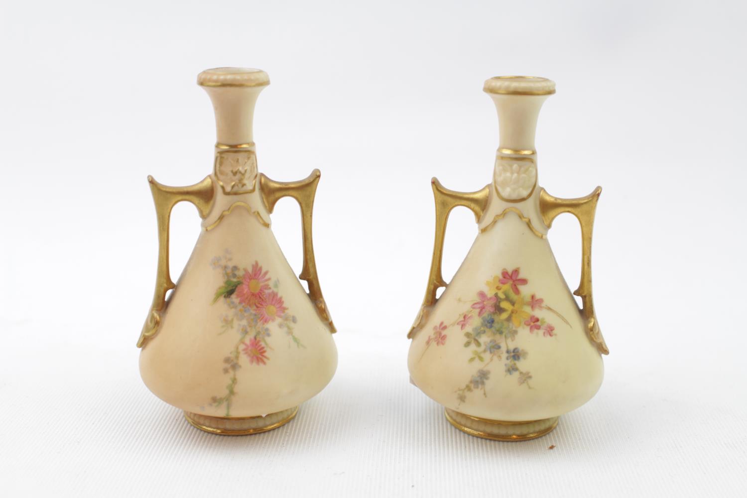 Pair of Royal Worcester Blush Ivory two handled vases with floral sprig decoration pattern 1021 10cm - Image 2 of 3