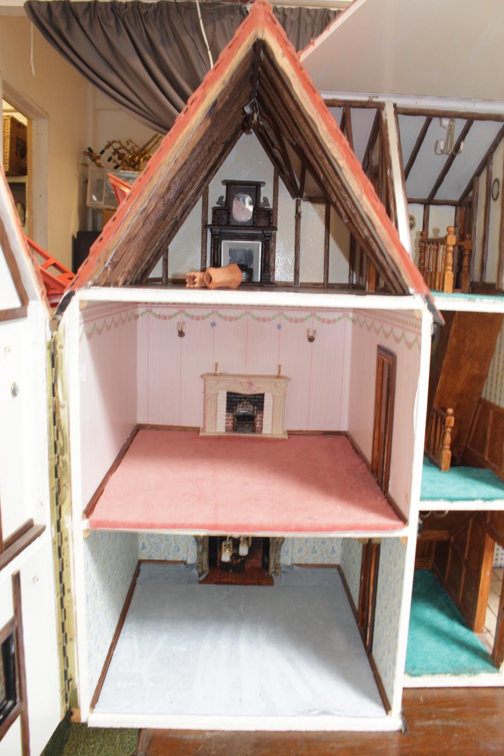 Large 20thC Tudor style Dolls house - Image 2 of 4