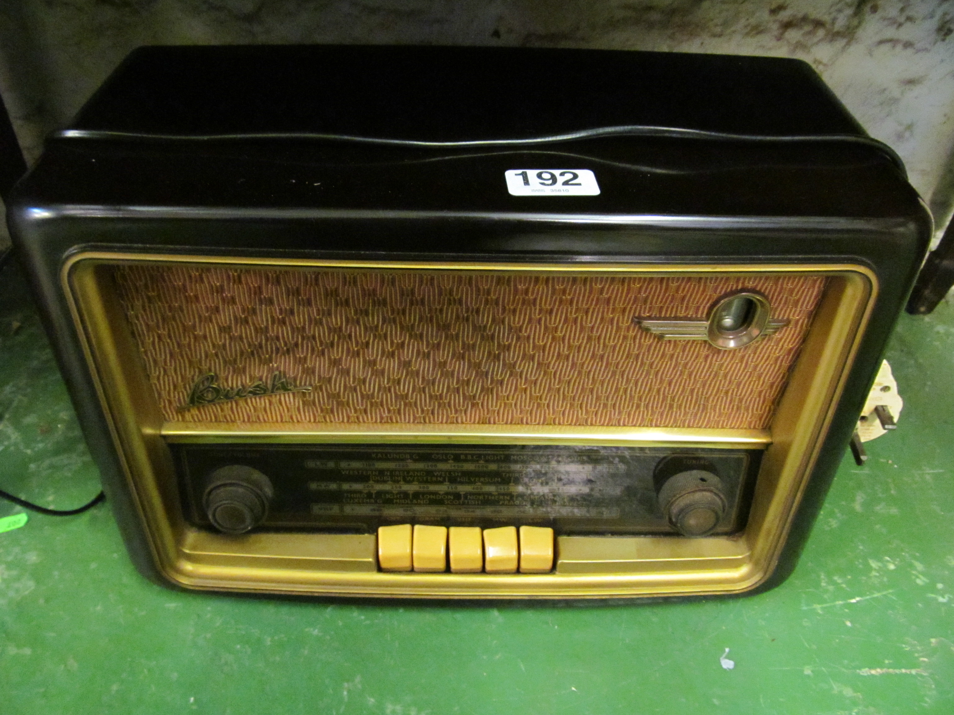 A Bush 1940s radio