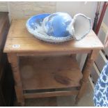 A pine washstand with bowl and jug (jug a/f)
