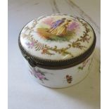 A porcelain jewellery pot (a/f)