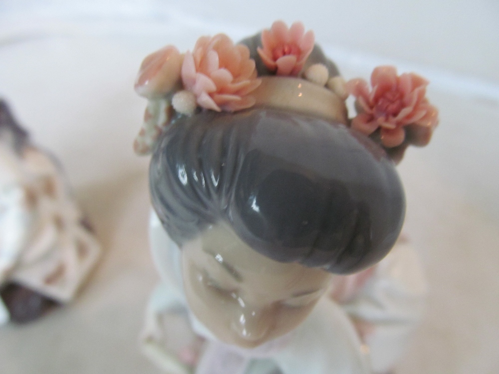 Two Lladro figures Japanese ladies (both a/f) - Image 2 of 8