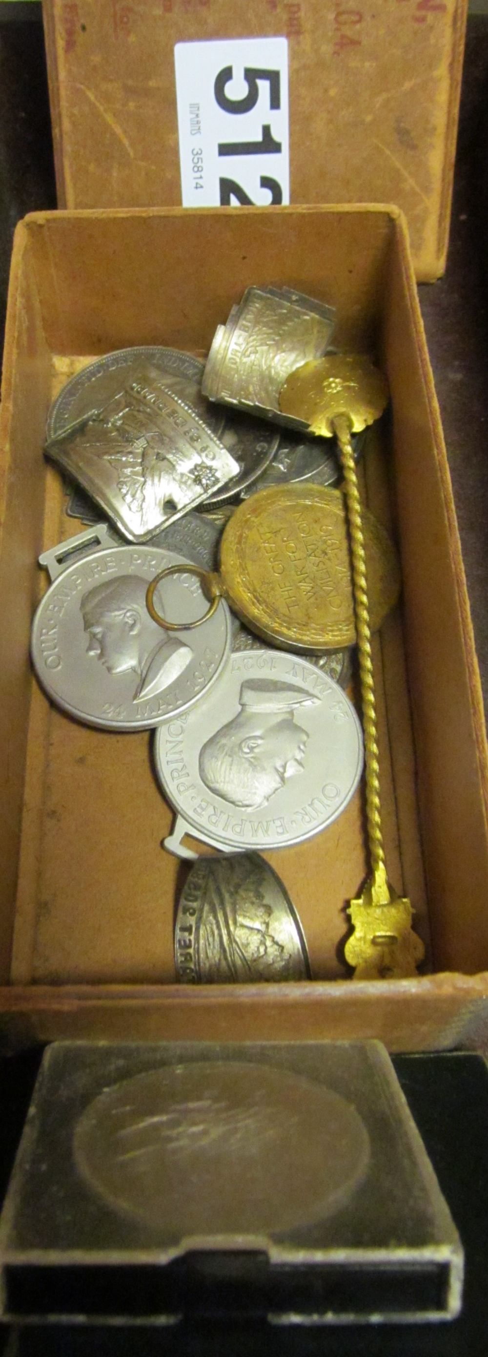 A Festival of Britain 1951 coin, boxed World War One medal, medals, coins et cetera