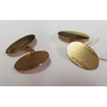 A pair of 9ct gold cufflinks 7.3g