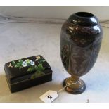 A cloisonne vase decorated reserves of dragons (sa/f) and a cloisonne box decorated flowers on a