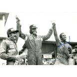 FORMULA ONE DRIVERS: A good selection of five signed photographs, various sizes,