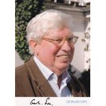 NOBEL PRIZE WINNERS: Selection of signed postcard photographs and slightly larger by various Nobel