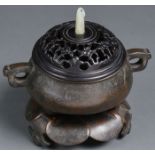 A CHINESE BRONZE CENSER