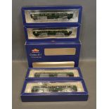 A Bachmann Model Railways Class 411 4 Car EMU Set, OO gauge, 31-426, late SR multiple unit green,