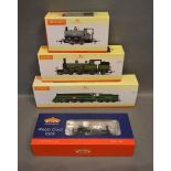 A Hornby OO Gauge SR Merchant Navy Class Royal Mail Locomotive with box, together with two other