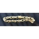 An 18 Carat Gold Linked Bracelet, 20 grammes