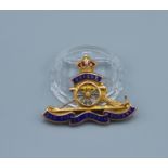 A 9ct Gold and Enamel Royal Artillery Cap Badge, 4 grams