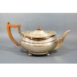 A George V Silver Teapot with shaped handle Sheffield 1913 15oz