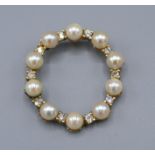 A 9ct Yellow Gold Brooch set with cultured pearls and diamonds, 3.5cm diameter, 7 grams