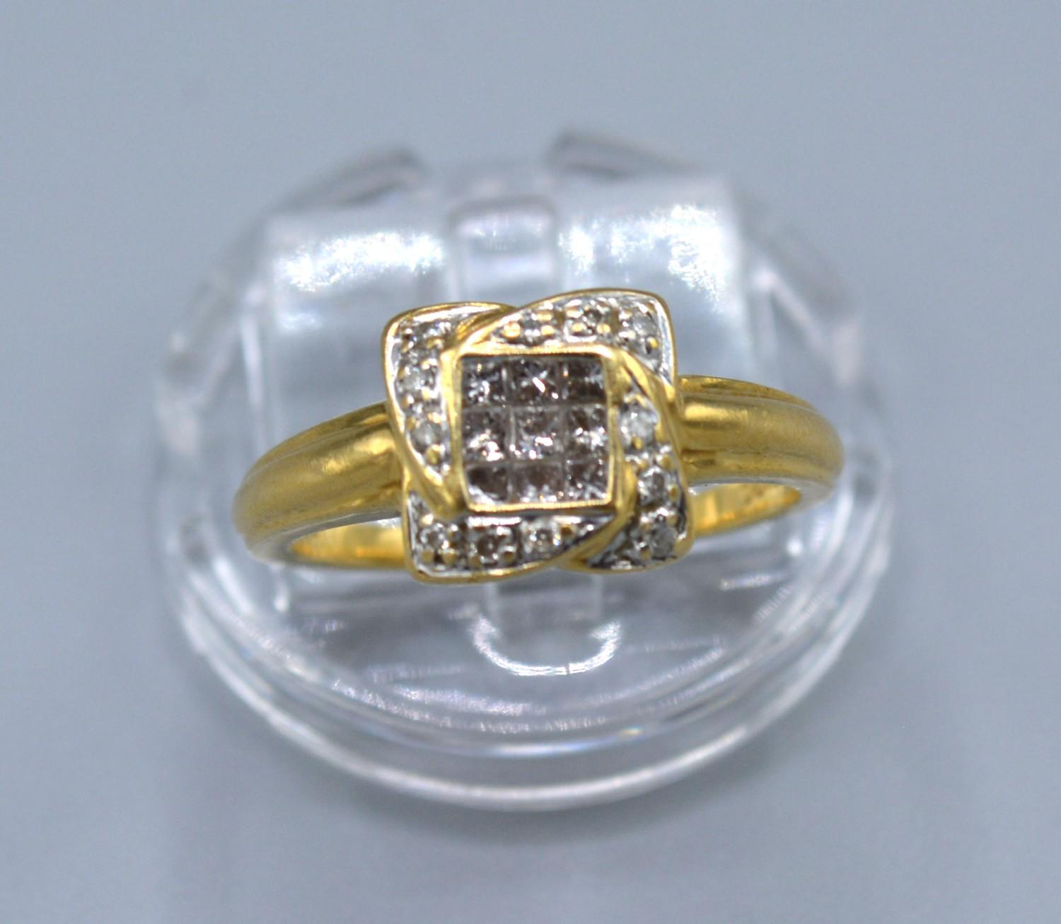 A 18ct Yellow Gold Diamond Cluster Ring set with many diamonds in a square setting, Size N, 4.6 - Image 2 of 2