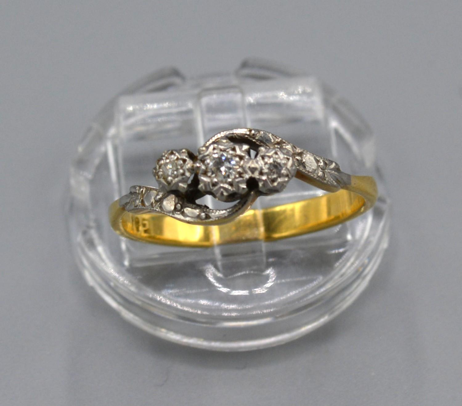 A 18ct Yellow Gold Diamond ring set with three diamonds within a crossover setting, Size R, 3.3 - Image 2 of 2