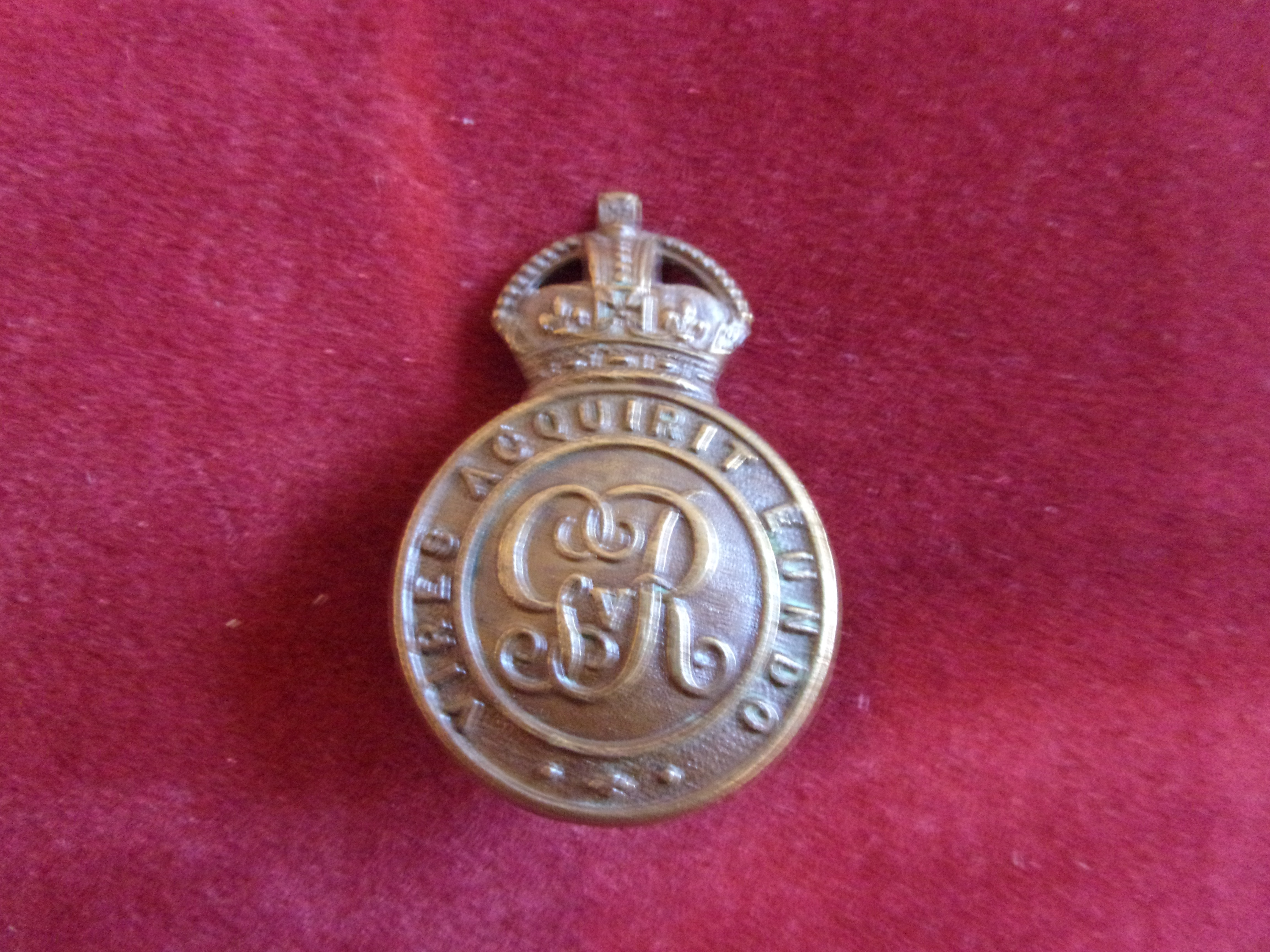 Royal Military College Officer-Cadets' Geo V Cap Badge (Bronze), two lugs. K&K: 1075