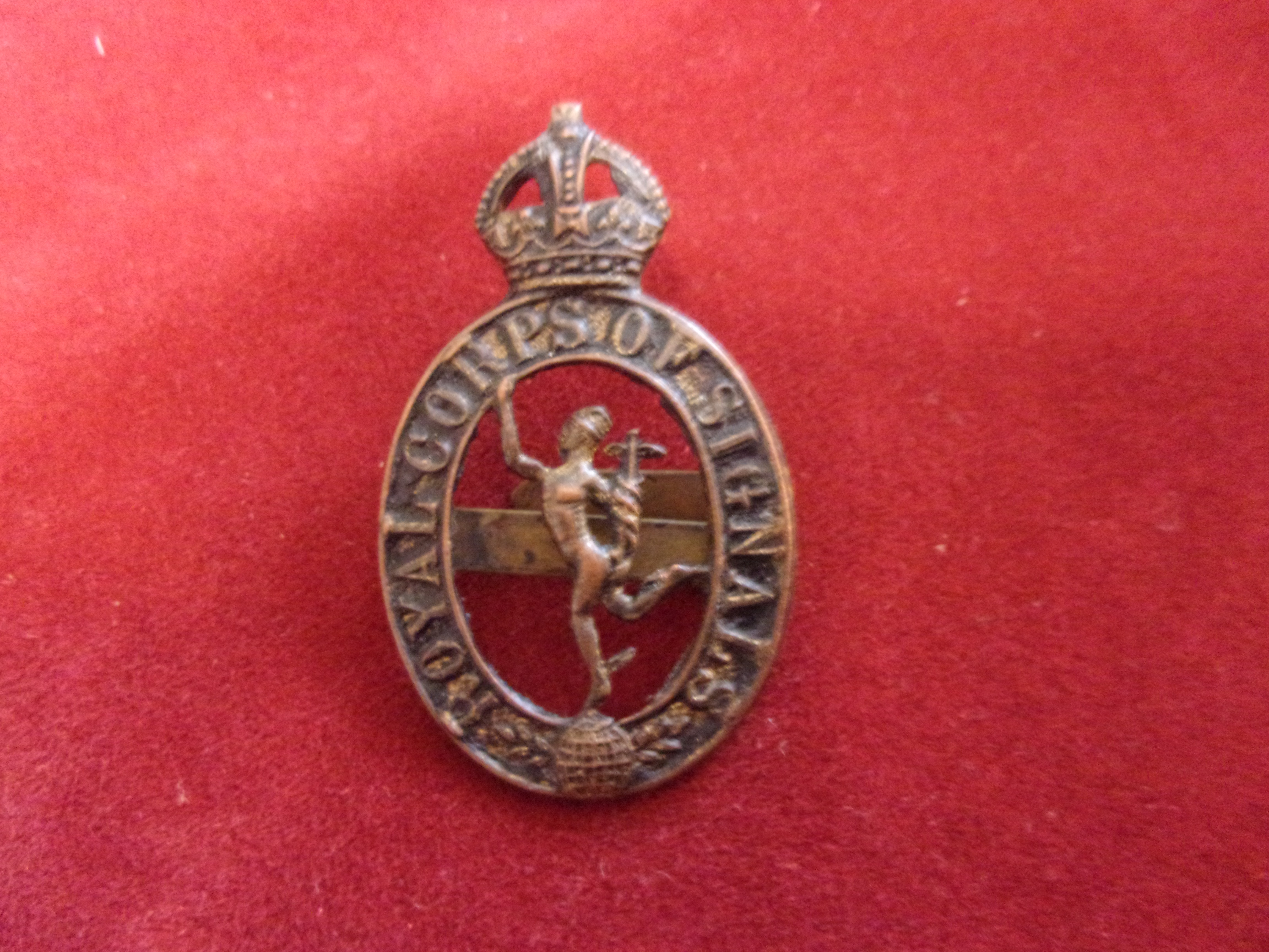 Royal Corps of Signals WWII Officers Cap Badge (Blacked-bronze, tab fitting)