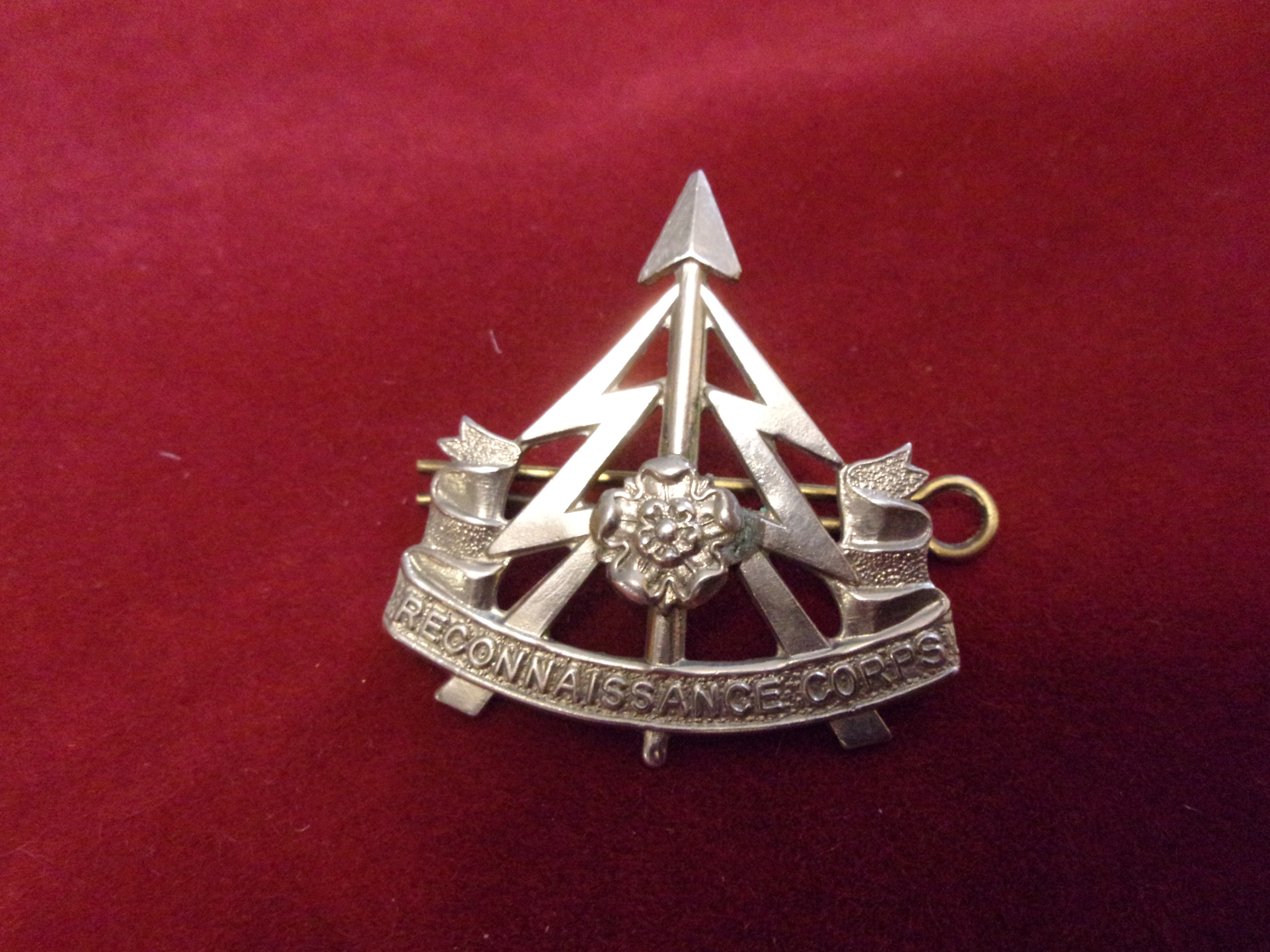49th Reconnaissance Regiment WWII Officers Cap Badge (White-metal), two lugs. Issued between 1942-