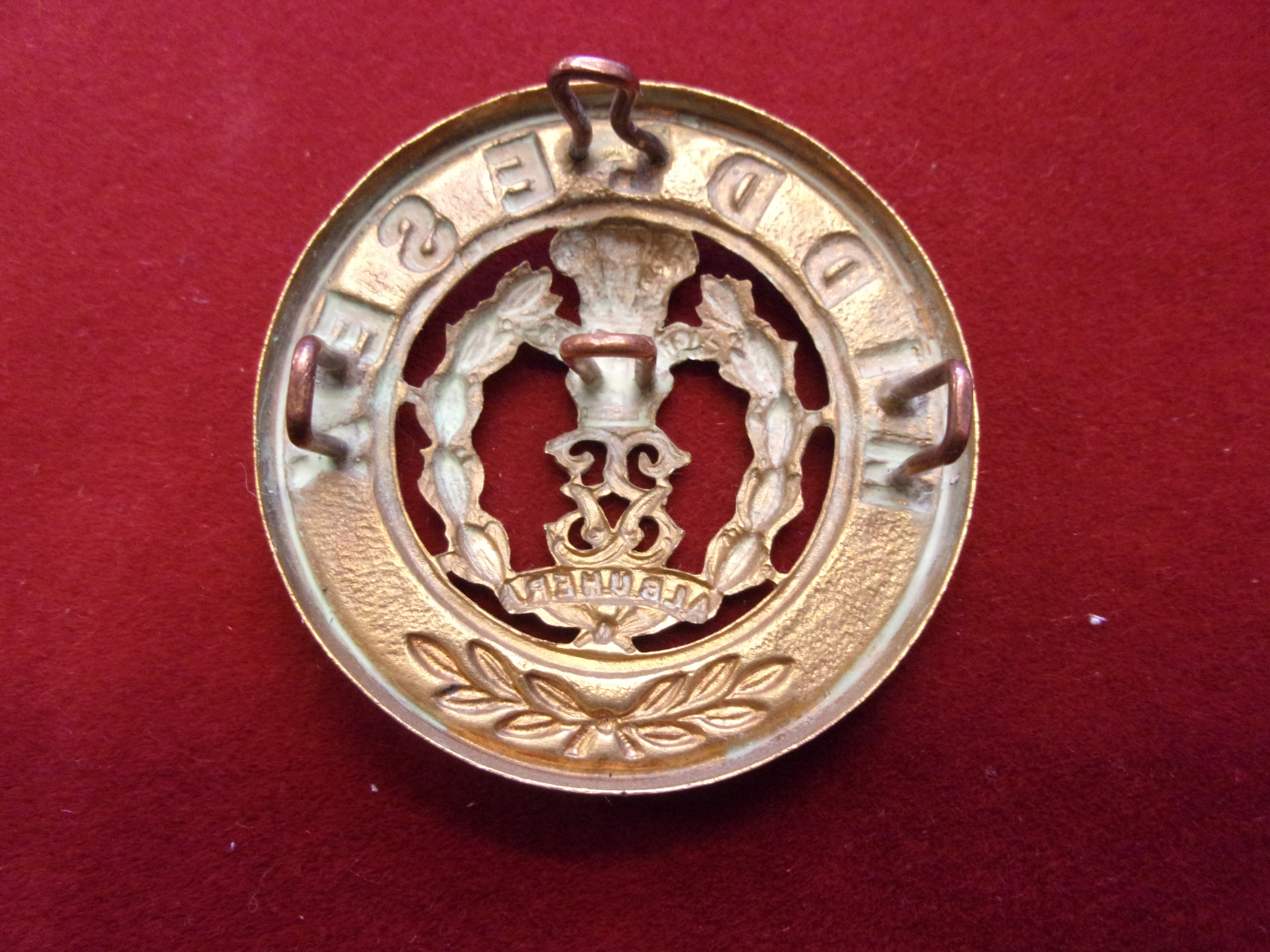 Middlesex Regiment (The Duke of Cambridge's Own) Victorian Other Ranks Helmet Plate Centre 1881-1901 - Image 2 of 2